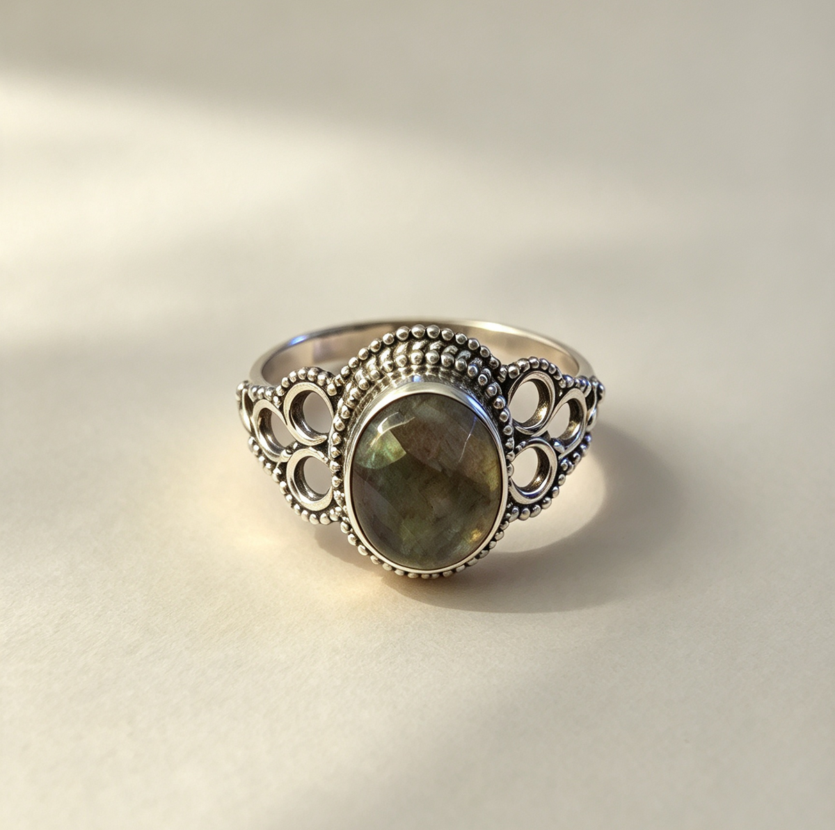 LABRADORITE ring size T