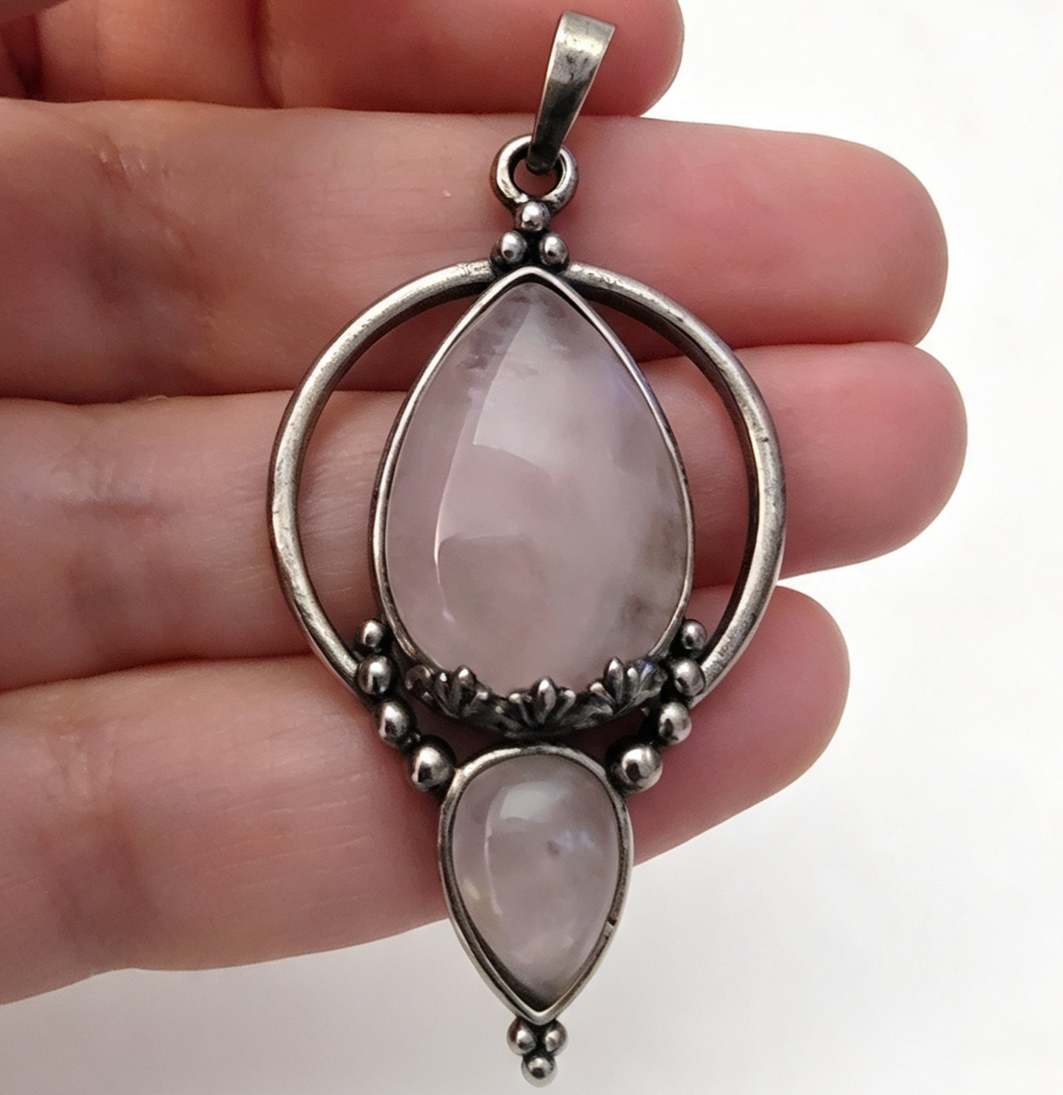 ROSE QUARTZ Silver plated Pendant free stainless steel chain.