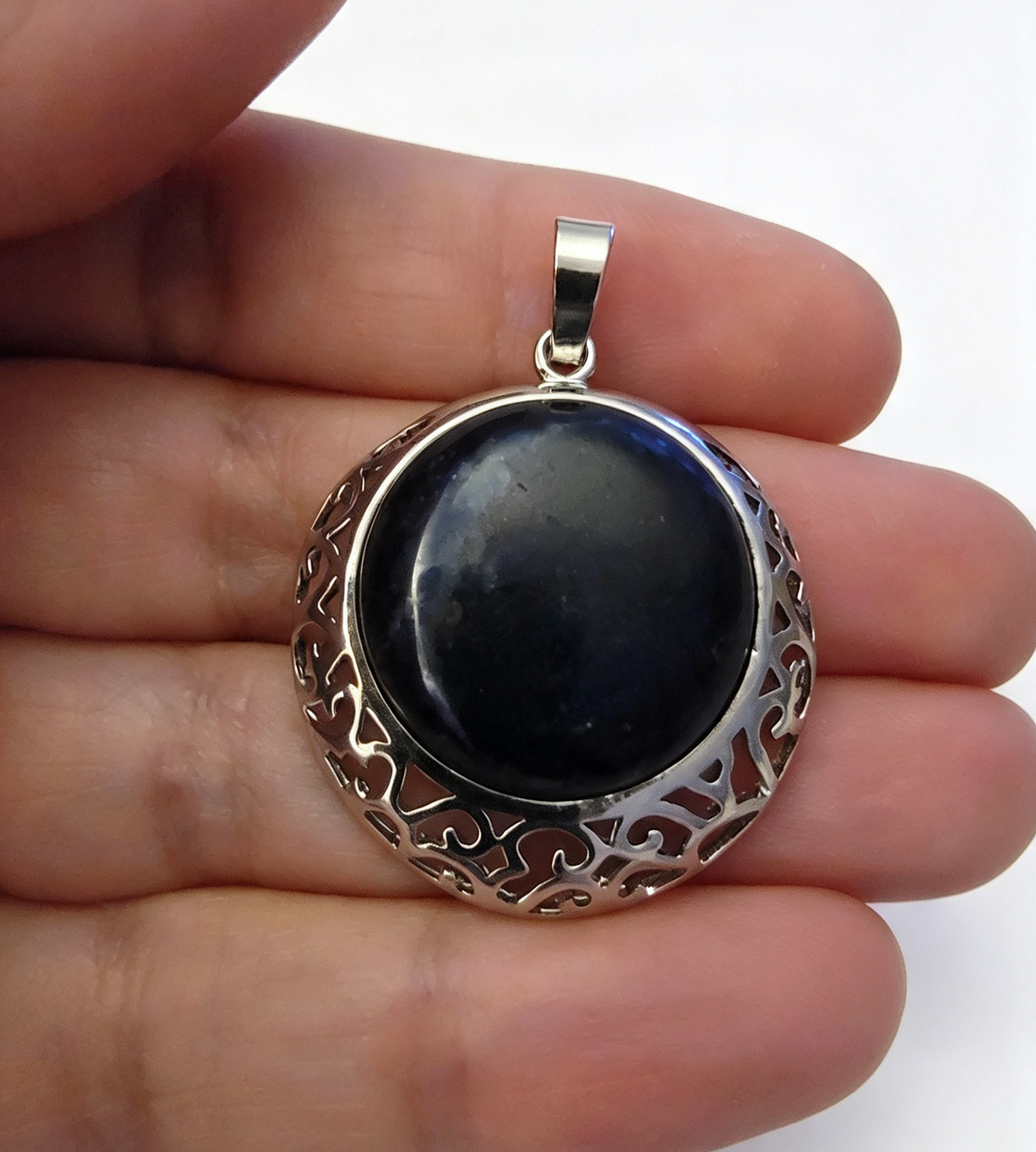 OBSIDIAN Silver plated Pendant free stainless steel chain.
