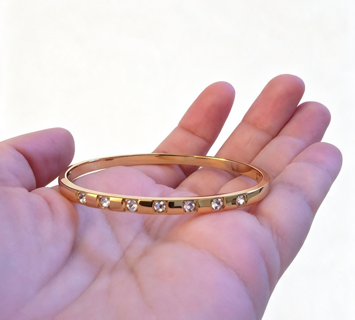 BRACELET WITH CLASP