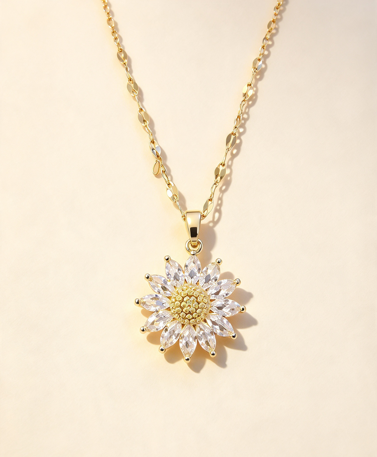 DAISY NECKLACE
