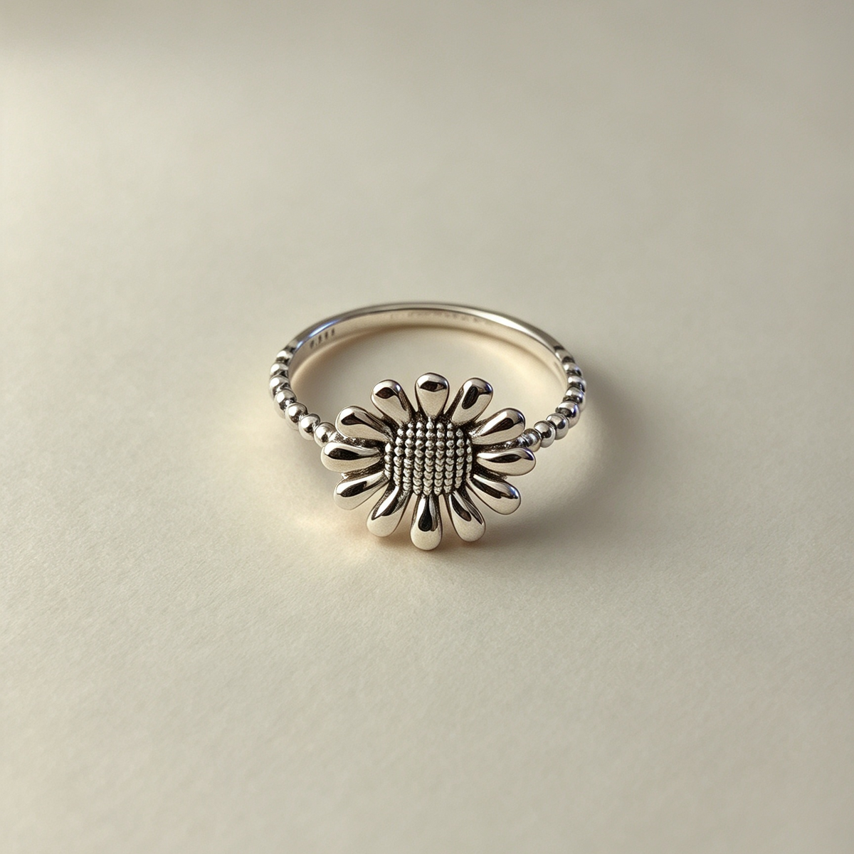 925 sterling Silver sunflower ring size N