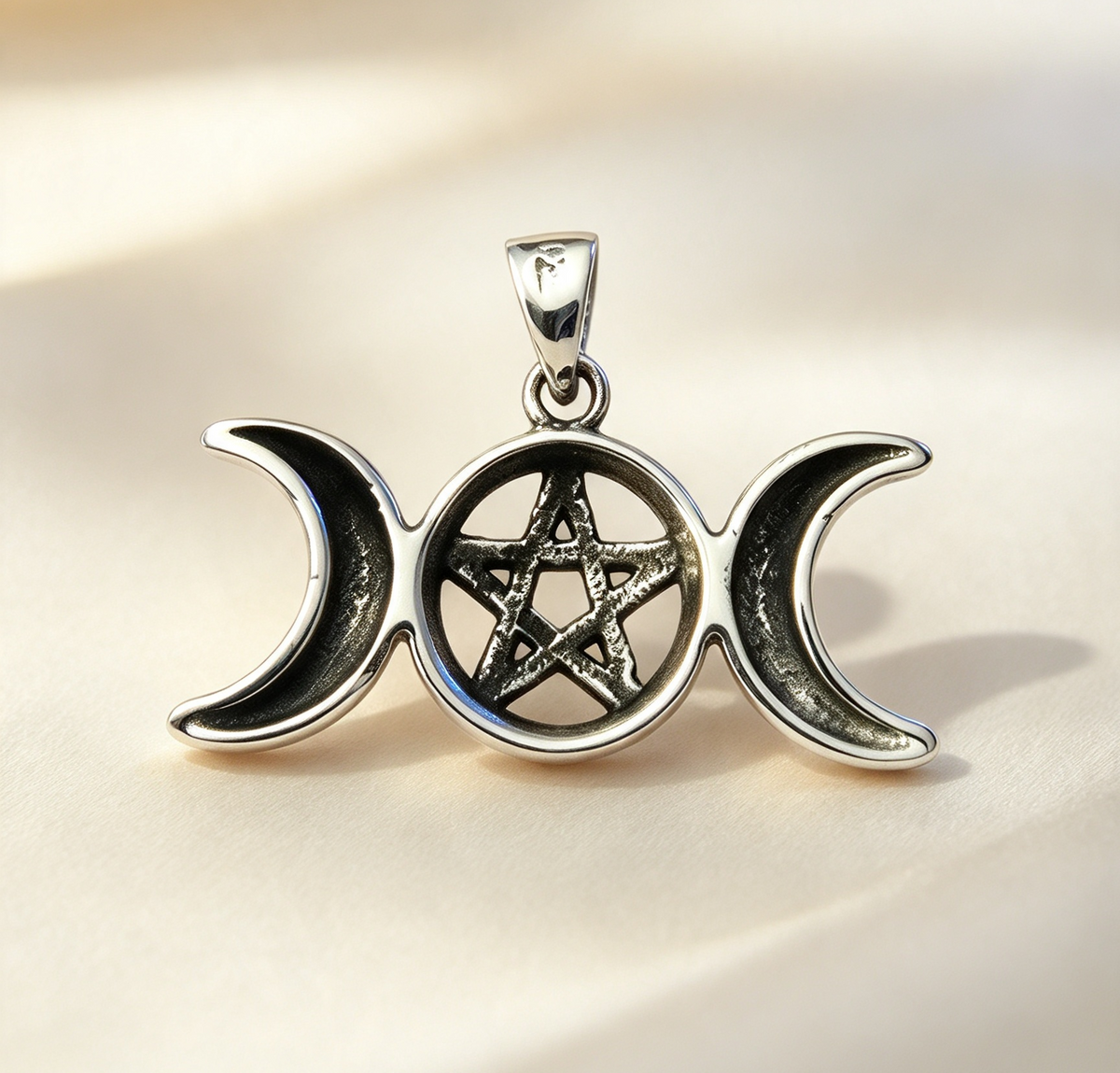 925 Sterling Silver Pendant... Triple Moon With Pentagram. 1.9cm by 2.8cm