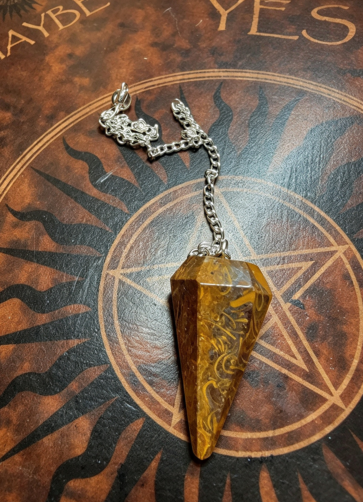 Pendulum Mariyam Jasper
