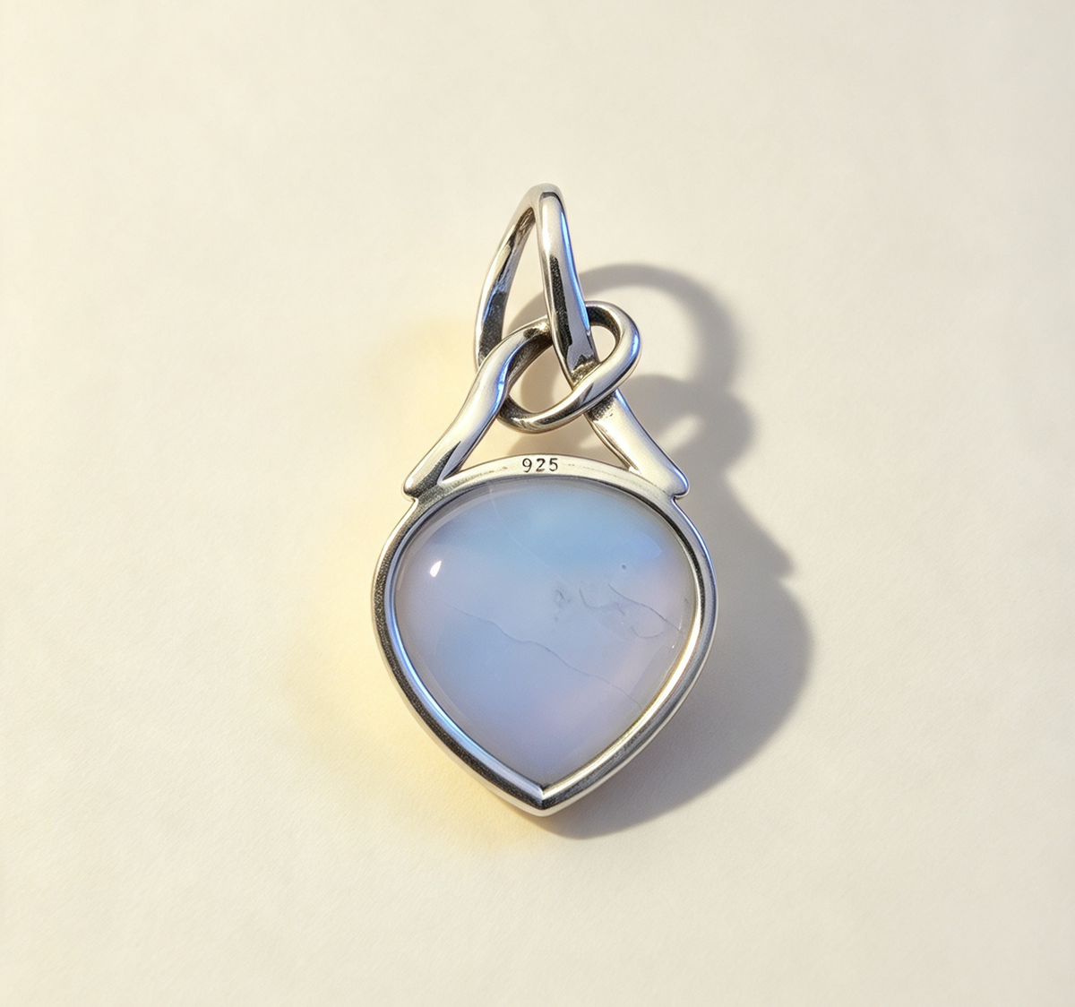 OPAL LIGHT SET IN 925 STERLING SILVER PENDANT 3.6cm