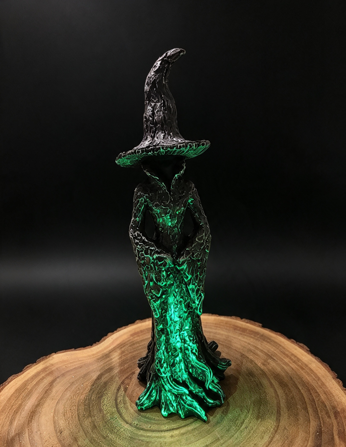 HANDMADE 🖤 Altar decor Witch in forest with green light