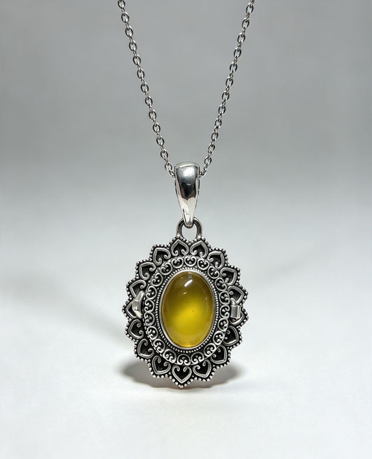 VINTAGE LOOK POISON LOCKET NECKLACE silver plated