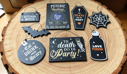 SET OF 8 TREE DECORATIONS