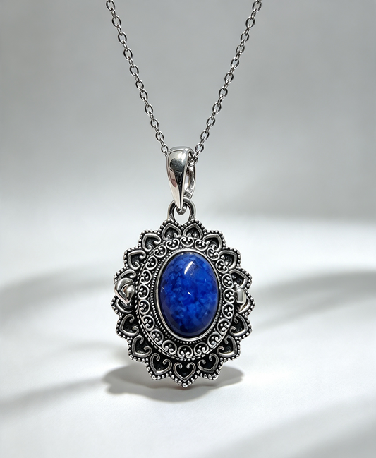 VINTAGE LOOK POISON LOCKET NECKLACE silver plated