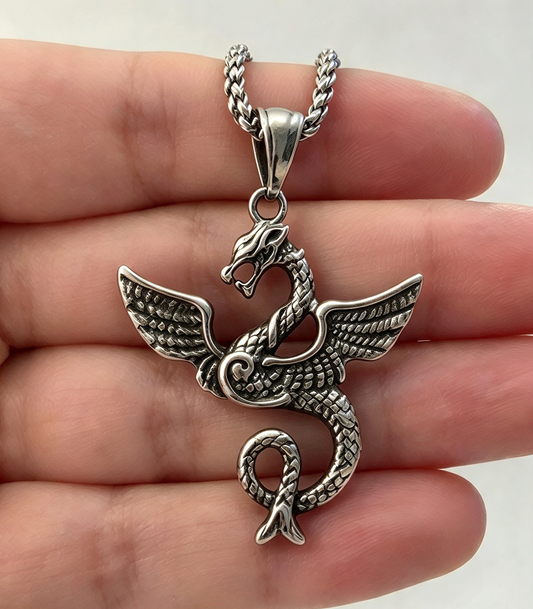 STAINLESS STEEL DRAGON PENDANT FREE STAINLESS STEEL CHAIN.