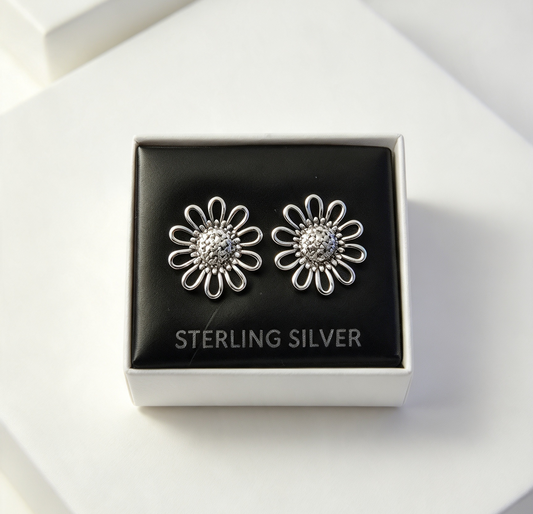 925 sterling Silver daisy stud earrings