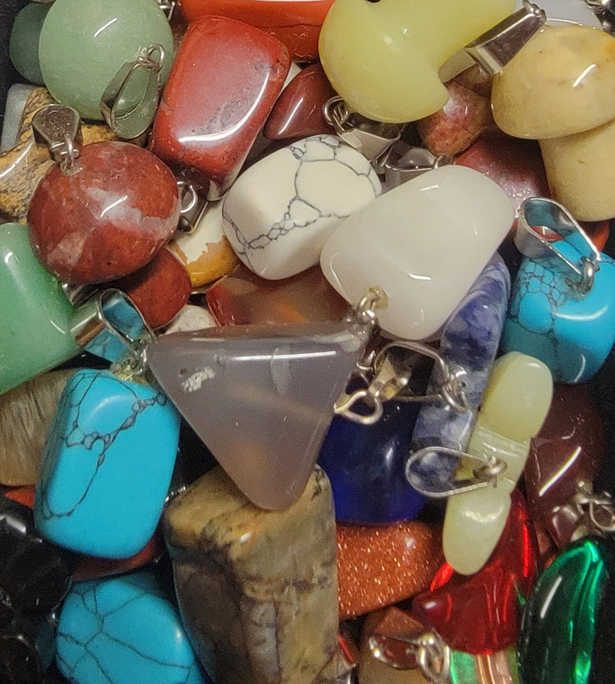 MYSTERY PENDANT What Will You Get ? Or WhatsApp me your chosen one .