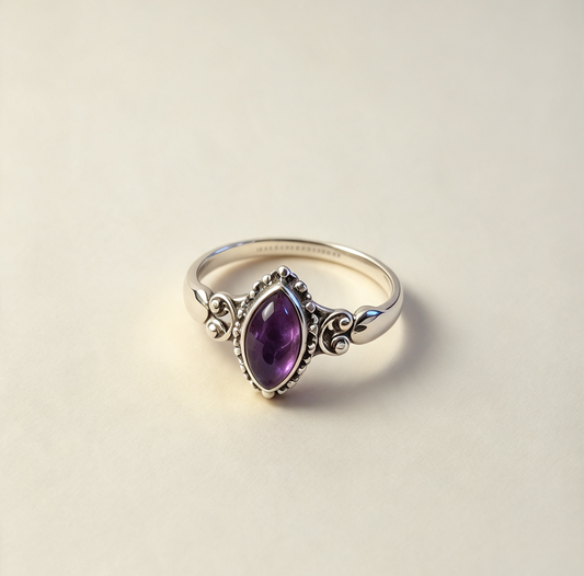 AMETHYST ring size u