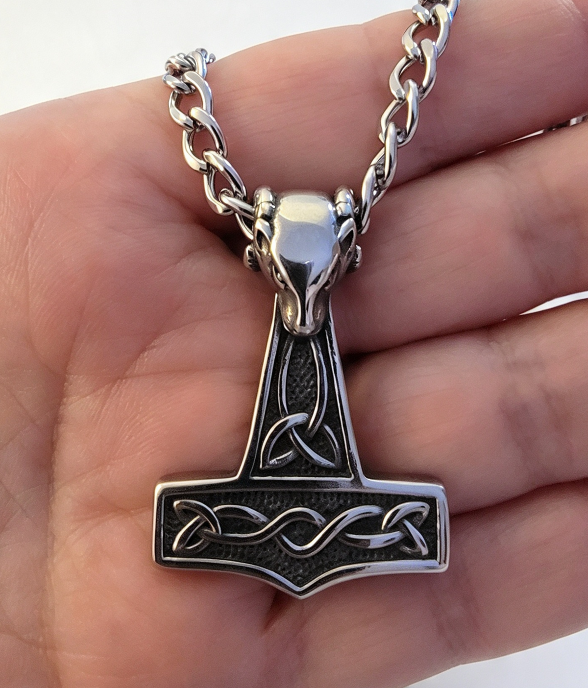 STAINLESS STEEL MJOLNIR PENDANT FREE STAINLESS STEEL CHAIN.