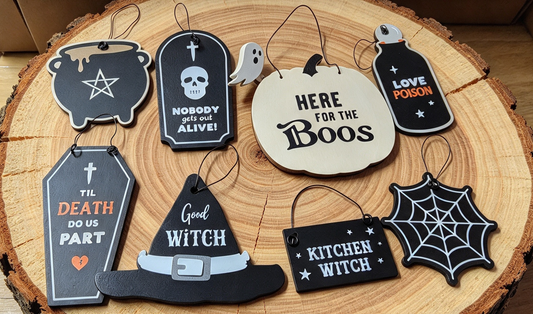 SET OF 8 TREE DECORATIONS