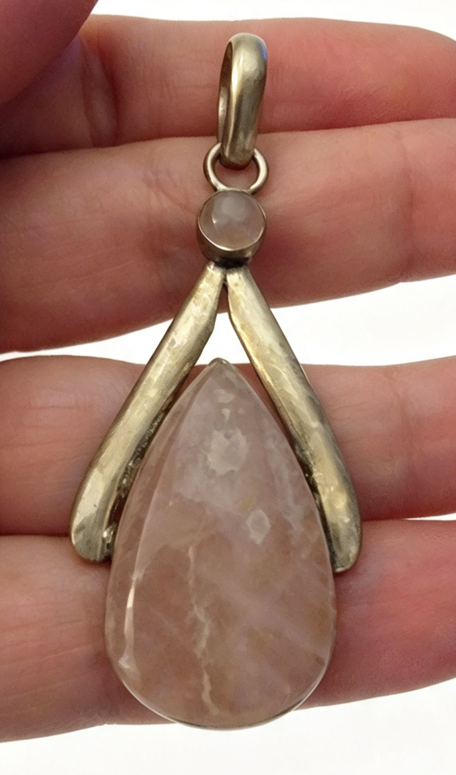 ROSE QUARTZ Silver plated Pendant  Was £14.99 Now £3.99