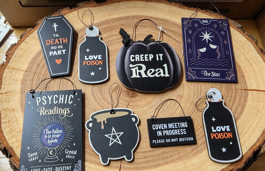 SET OF 8 TREE DECORATIONS