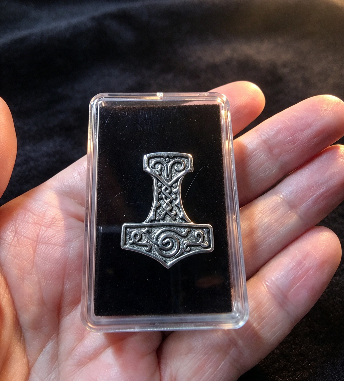 Pewter Viking MJOLNIR pin badge