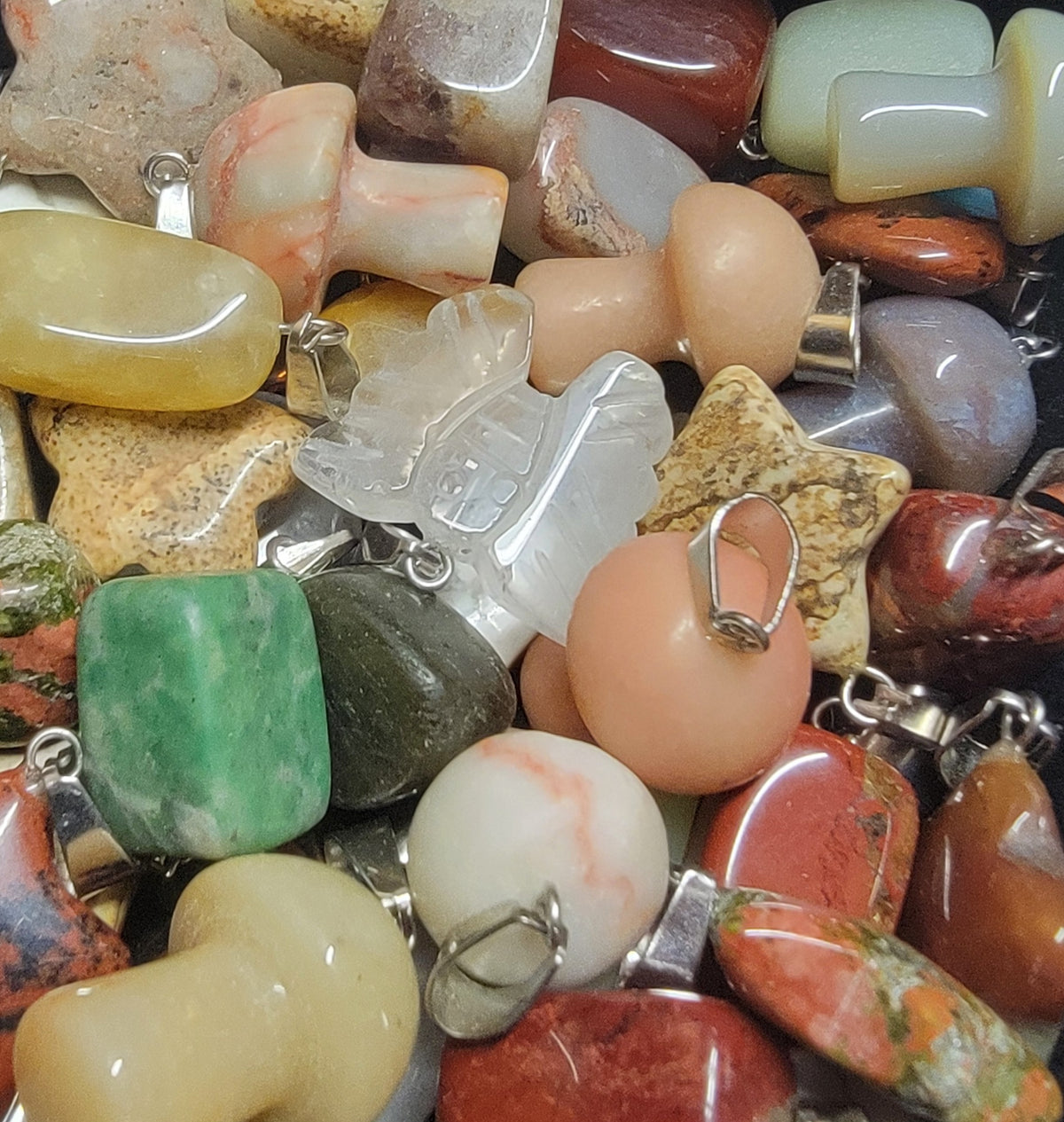MYSTERY PENDANT What Will You Get ? Or WhatsApp me your chosen one .