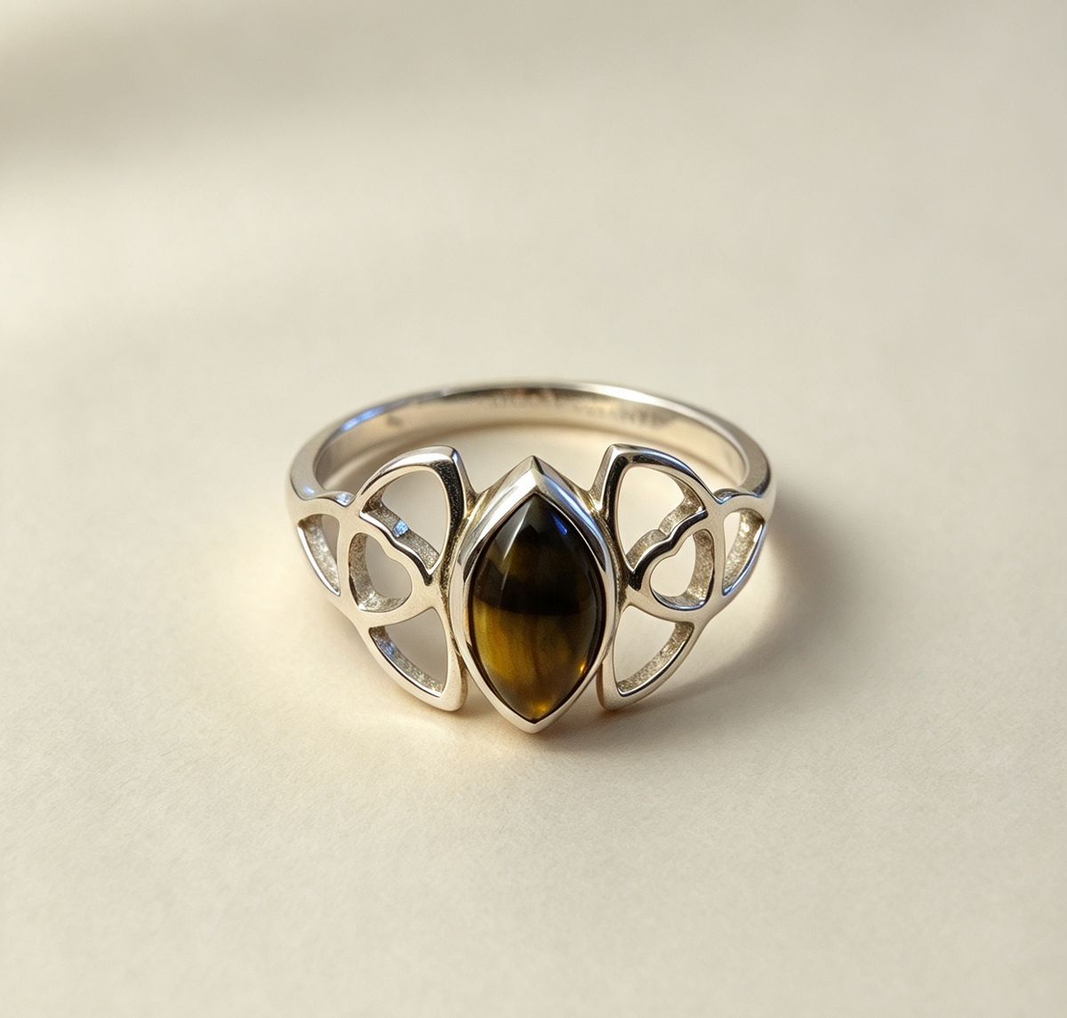 TIGERS EYE ring size T