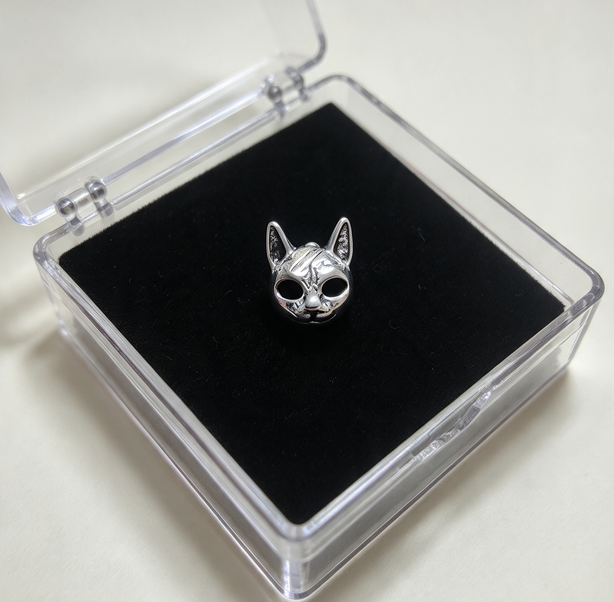 STAINLESS STEEL CAT PIERCING