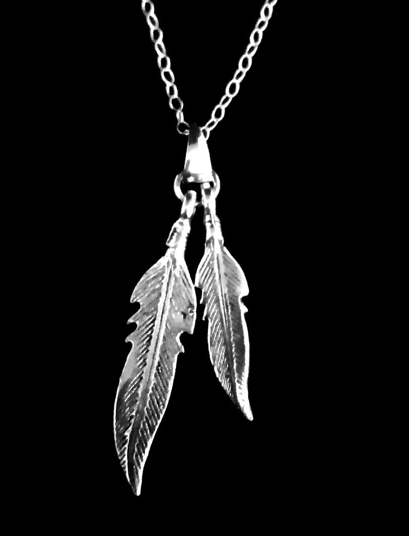 Lucky double feather Necklace
