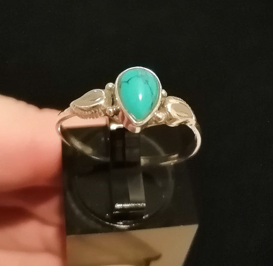 TURQUOISE RING SIZE R1/2 In 925 sterling silver