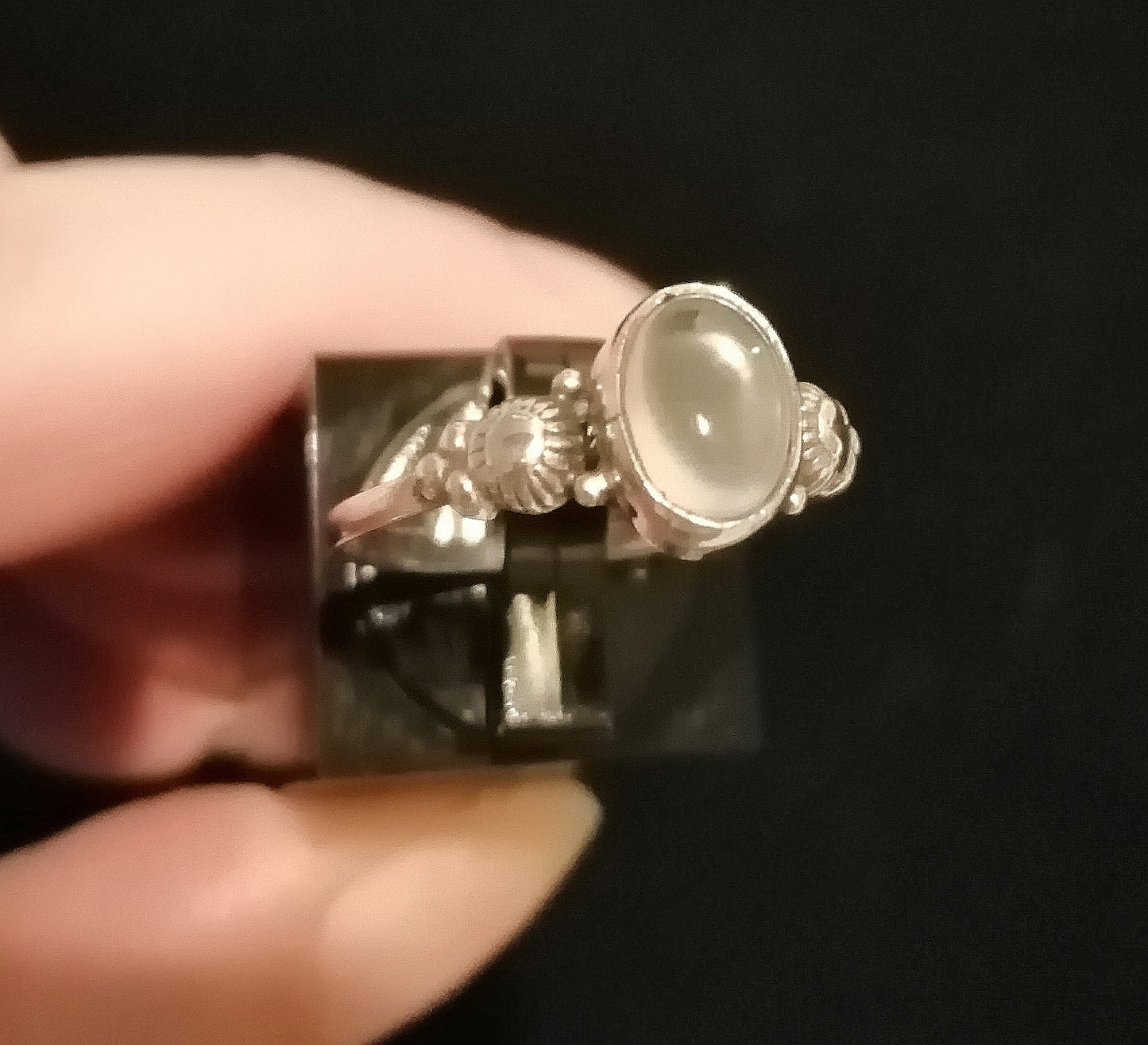 CLEAR QUARTZ RING SIZE R1/2 In 925 sterling silver