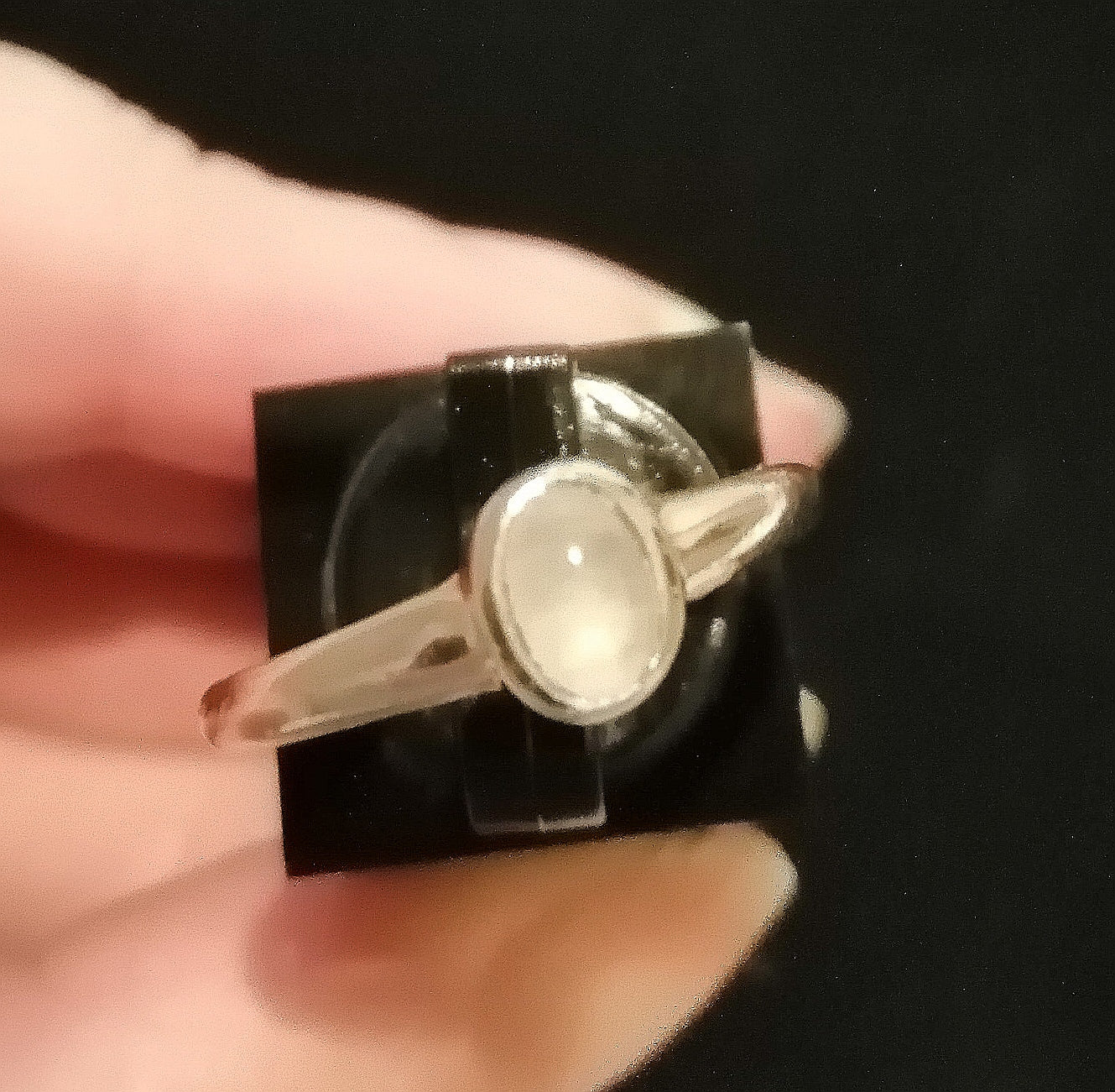 QUARTZ RING SIZE R In 925 sterling silver