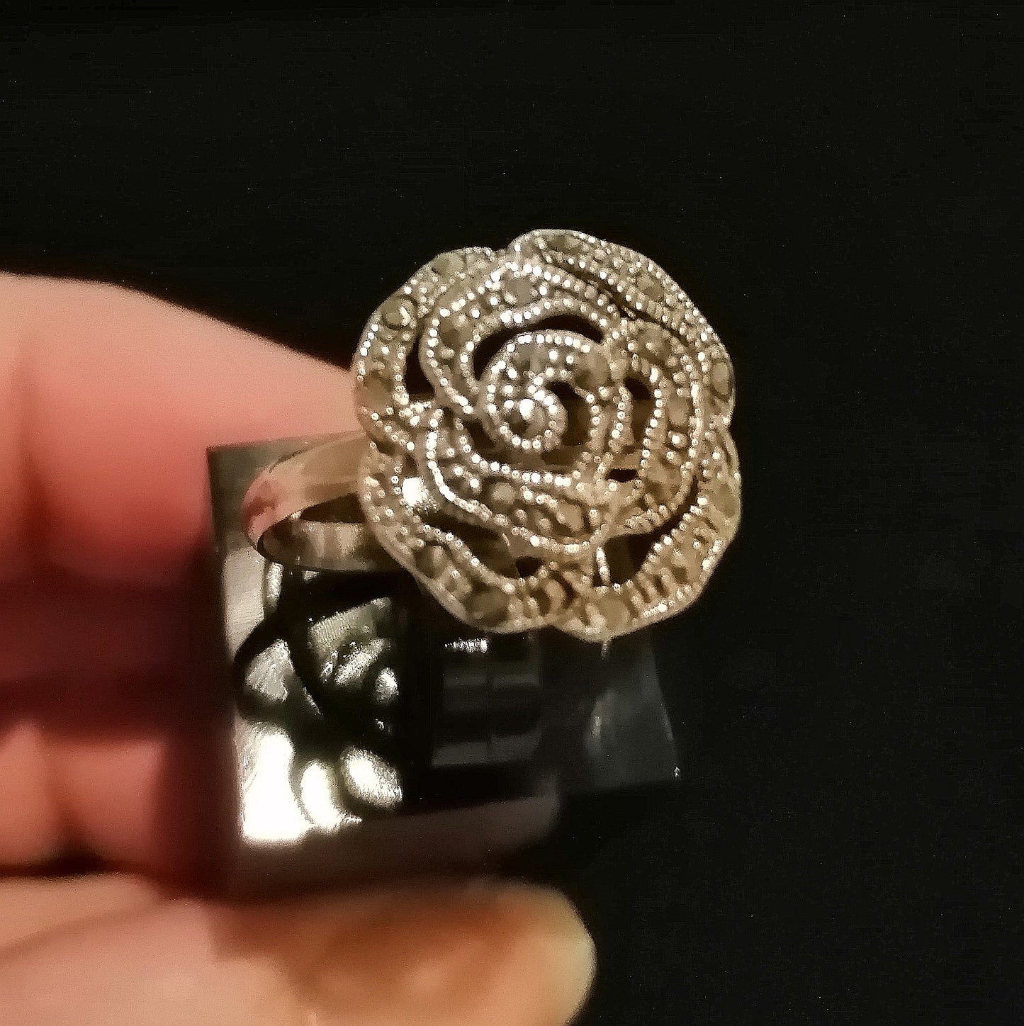 MARCASITE ROSE RING SIZE R In 925 sterling silver