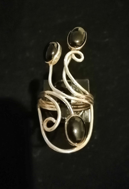 BLACK ONYX RING SIZE R In 925 sterling silver